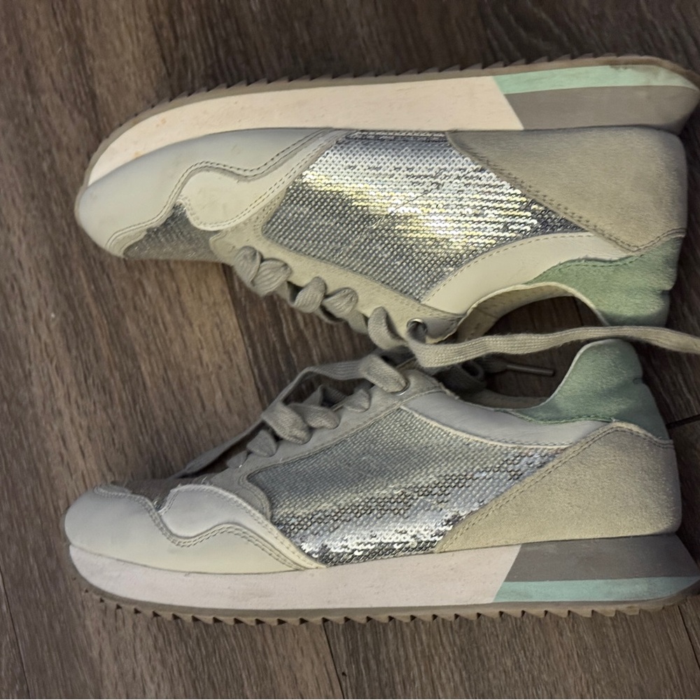 Geox Silver and Gray Women's Sneakers